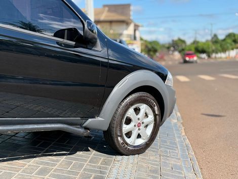 Fiat Strada Freedom 1.4 Flex 8V CD