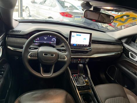Jeep Commander Overland T270 1.3 TB Flex Aut.