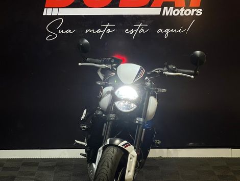 TRIUMPH TRIDENT 660 TRIPLE TRIBUTE