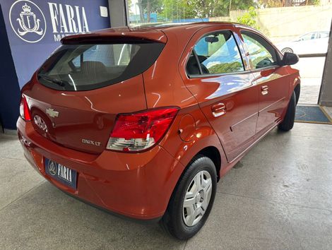 Chevrolet ONIX HATCH LT 1.0 8V FlexPower 5p Mec.