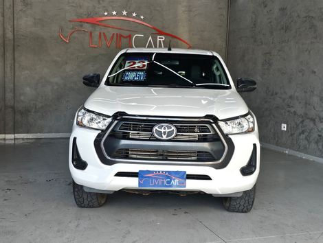 Toyota Hilux CD 4x4 2.8 Diesel Mec.