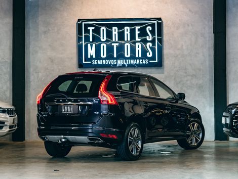 Volvo XC 60 T-5 KINETIC 2.0 245cv FWD 5p