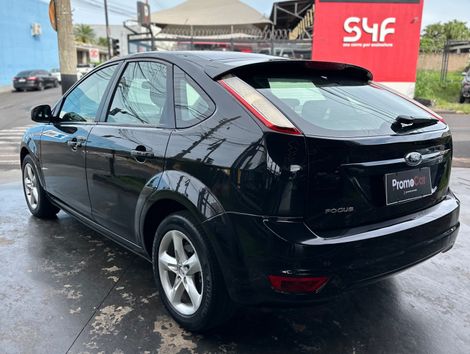 Ford Focus 1.6 S/SE/SE Plus Flex 8V/16V  5p