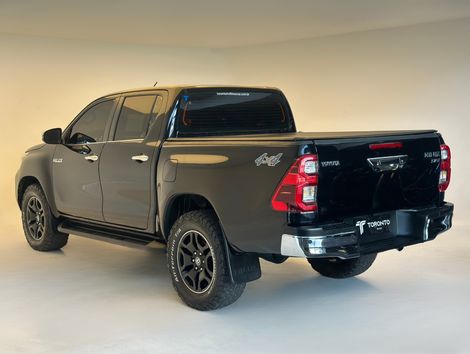Toyota Hilux CD SRX 4x4 2.8 TDI 16V Diesel Aut.