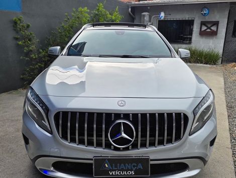 Mercedes GLA 250 Vision 2.0 TB 16V 211cv Aut.