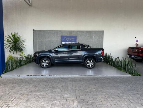 RAM RAMPAGE LARAMIE 2.2 TB CD 4X4 Die. Aut.