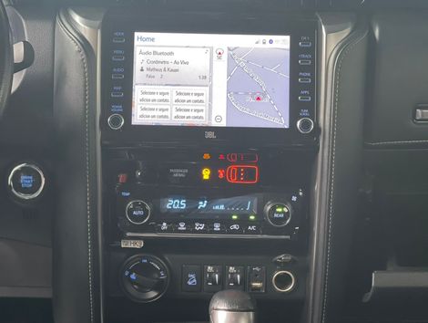 Toyota Hilux SW4 SRX 4x4 2.8 TDI 16V Dies. Aut.