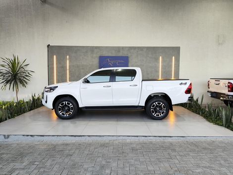 Toyota Hilux CD SRV 4x4 2.8 TDI Diesel Aut.