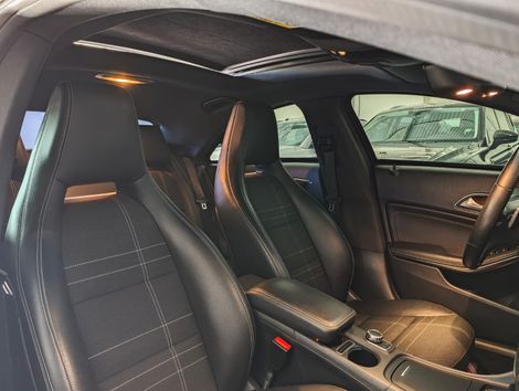 Mercedes CLA-200 First Edition 1.6 TB 16V  Aut.