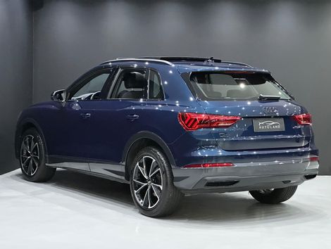 Audi Q3 Black Ed. 1.4 TFSI Flex/Black S-tron.