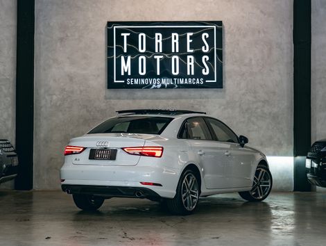 Audi A3 Sed.Perf. Black 2.0 TFSI S-tr. (Hib.)