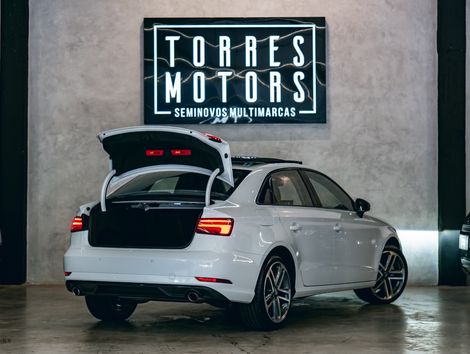 Audi A3 Sed.Perf. Black 2.0 TFSI S-tr. (Hib.)