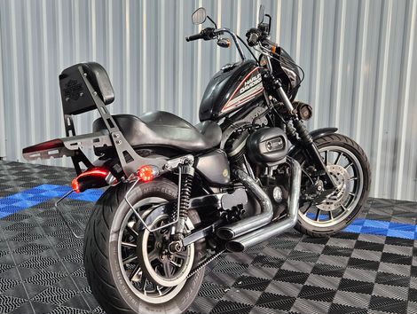 Harley XL 883 R