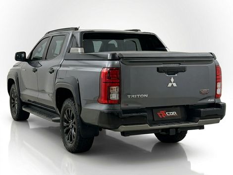 Mitsubishi Triton Katana 2.4 CD 4x4 TB Diesel Aut.