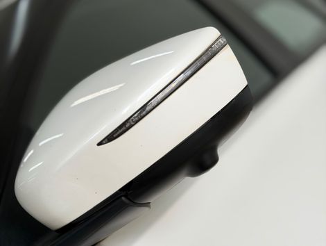 Nissan KICKS SL 1.6 16V FlexStar 5p Aut.