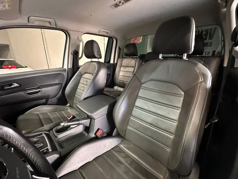 Mitsubishi L200 Triton Savana 3.2 CD TBI Dies. Mec.