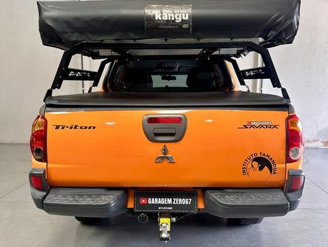 Mitsubishi L200 Triton Savana 3.2 CD TBI Dies. Mec.