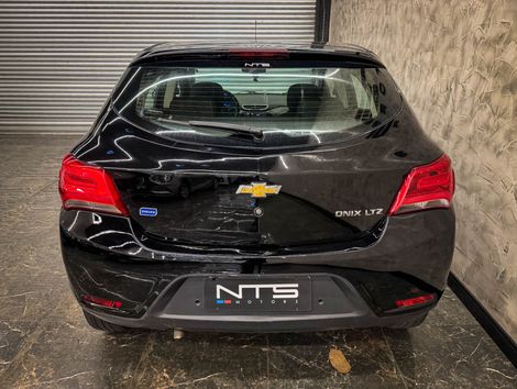 Chevrolet ONIX HATCH LT 1.0 8V FlexPower 5p Mec.