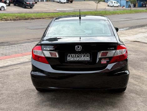 Honda Civic Sedan LXR 2.0 Flexone 16V Aut. 4p