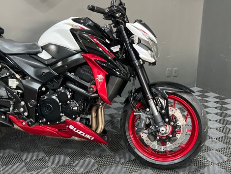 SUZUKI GSX-S 750