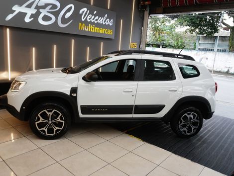 Renault Duster 1.6 Iconic CVT