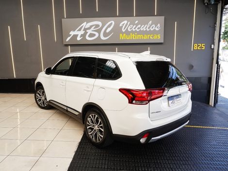 Mitsubishi Outlander 2.0 16V CVT