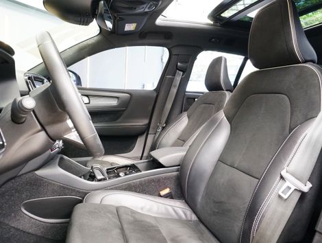 Volvo XC40 1.5 T5 R-Design Recharge DCT