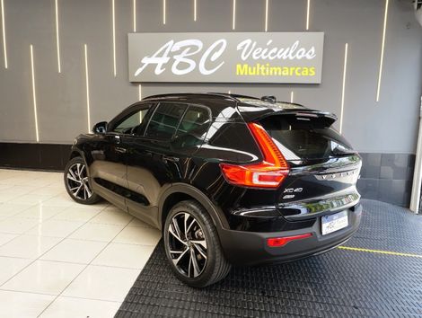 Volvo XC40 1.5 T5 R-Design Recharge DCT