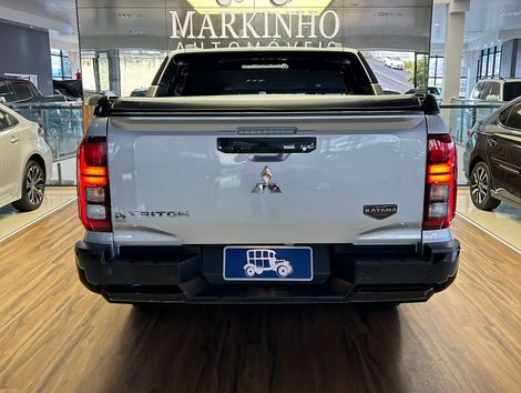 Mitsubishi Triton Katana 2.4 CD 4x4 TB Diesel Aut.