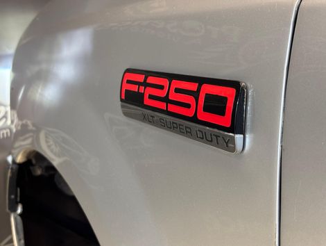 Ford F-250 XLT 3.9 4x4 TB Diesel