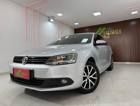 VolksWagen JETTA Comfortline 2.0 T.Flex 8V 4p Tipt.