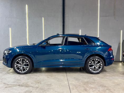 Audi Q8 Perf.Black 3.0 TFSI Quat. S-tr/(Híb.)