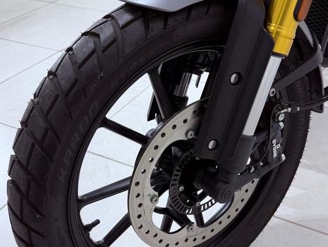 TRIUMPH SCRAMBLER 400 X