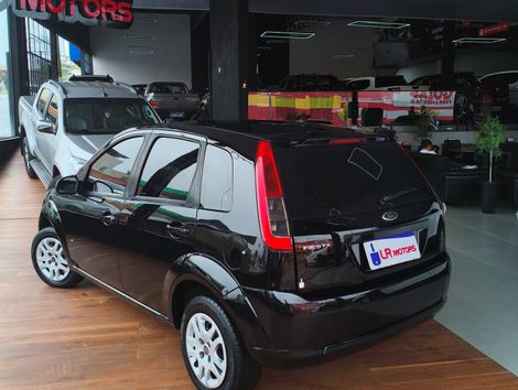 Ford Fiesta SE 1.0 8V Flex 5p