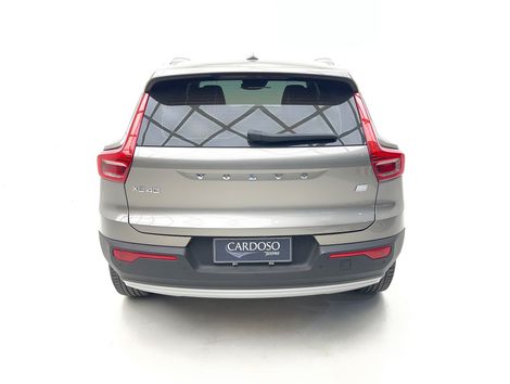 Volvo XC 40 T-5 INSC. EXPRE. 1.5 FWD (Híbrido)