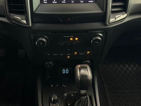 Ford XLT 3.2