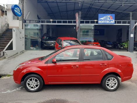 Ford Fiesta Sedan 1.0 8V Flex 4p
