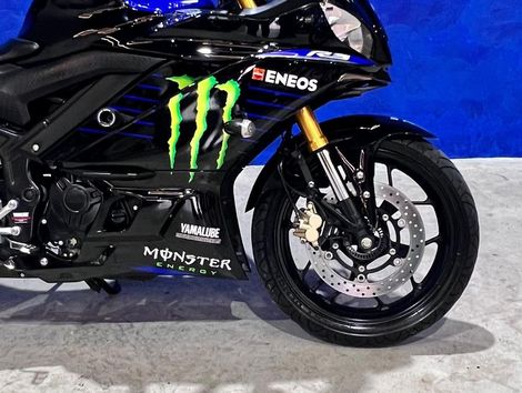 YAMAHA YZF R-3 321/ABS