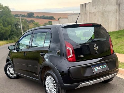 VolksWagen up! track 1.0 Total Flex 12V 5p