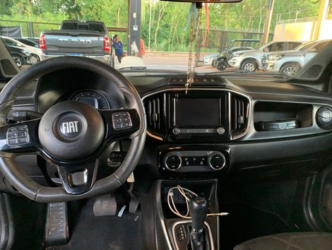 Fiat Strada Volcano 1.3 Flex 8V CD