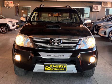 Toyota Hilux SW4 SRV D4-D 4x4 3.0 TDI Dies. Aut