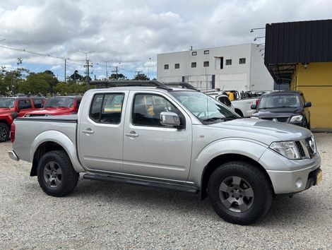 Nissan Frontier LE CD 4x4 2.5 TB Diesel Mec.