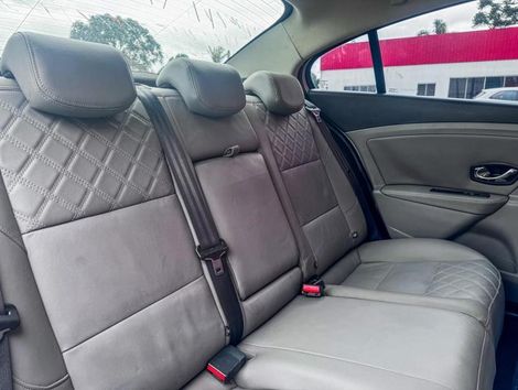 Renault FLUENCE Sedan Privilège 2.0 16V FLEX Aut