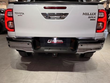 Toyota Hilux CD SRX Plus 4x4 2.8 TDI Die. Aut.