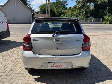 Toyota ETIOS X 1.3 Flex 16V 5p Mec.
