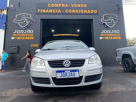 VolksWagen Polo Sedan 1.6 Mi Total Flex 8V 4p
