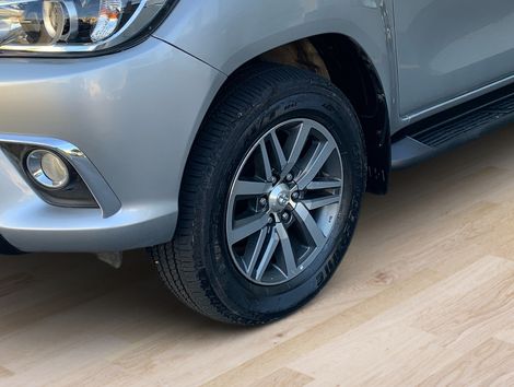 Toyota Hilux CD SRX 4x4 2.8 TDI 16V Diesel Aut.