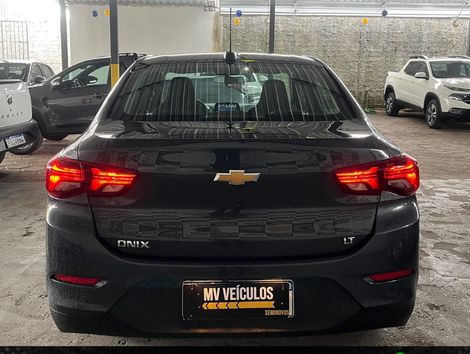 Chevrolet ONIX SEDAN Plus LT 1.0 12V Flex 4p Mec.