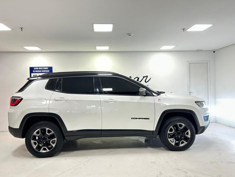 Jeep COMPASS TRAILHAWK 2.0 4x4 Dies. 16V Aut.