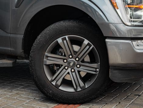 Ford F-150 Lariat 4x4 5.0 V8